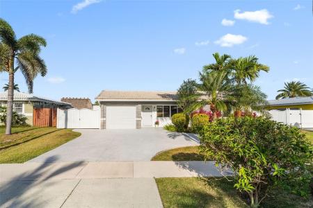 440 SE 8th Ave, Pompano Beach, Florida 33060, USA