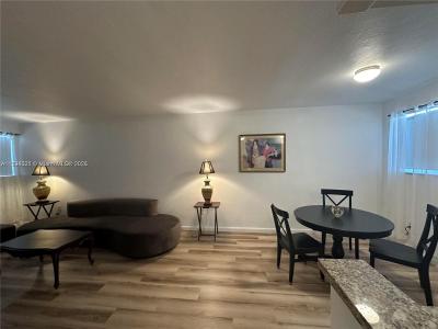 12101 Griffing Blvd 1, North Miami, Florida 33161, USA