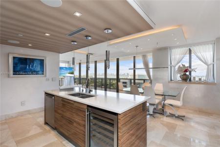 5875 Collins Ave 1908, Miami Beach, Florida 33140, USA