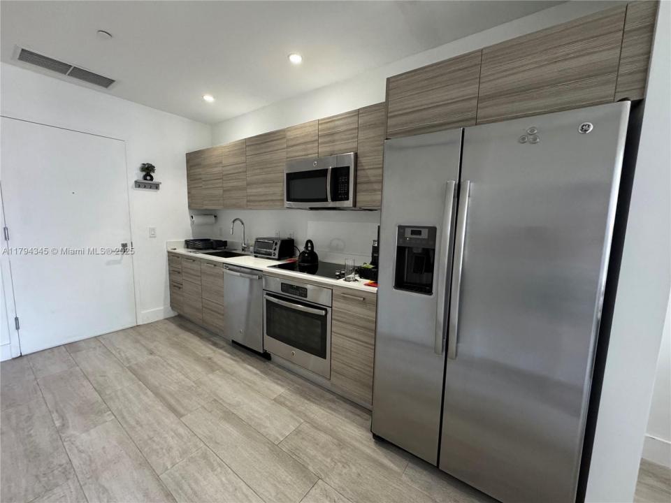 121 NE 34th St L601, Miami, 佛羅里達州 33137, 美國