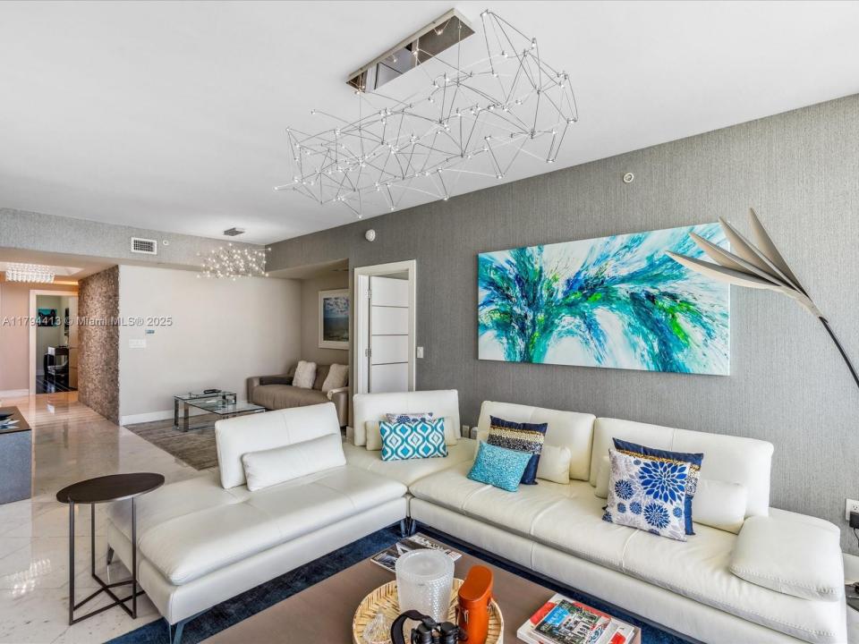 17875 Collins Ave 1605, Sunny Isles Beach, Florida 33160