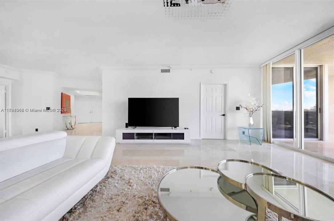 3200 N Ocean Blvd 1404, Fort Lauderdale, Florida 33308, USA