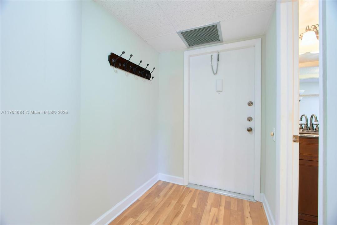 9150 Lime Bay Blvd 201, Tamarac, פלורידה 33321, ארצות הברית של אמריקה