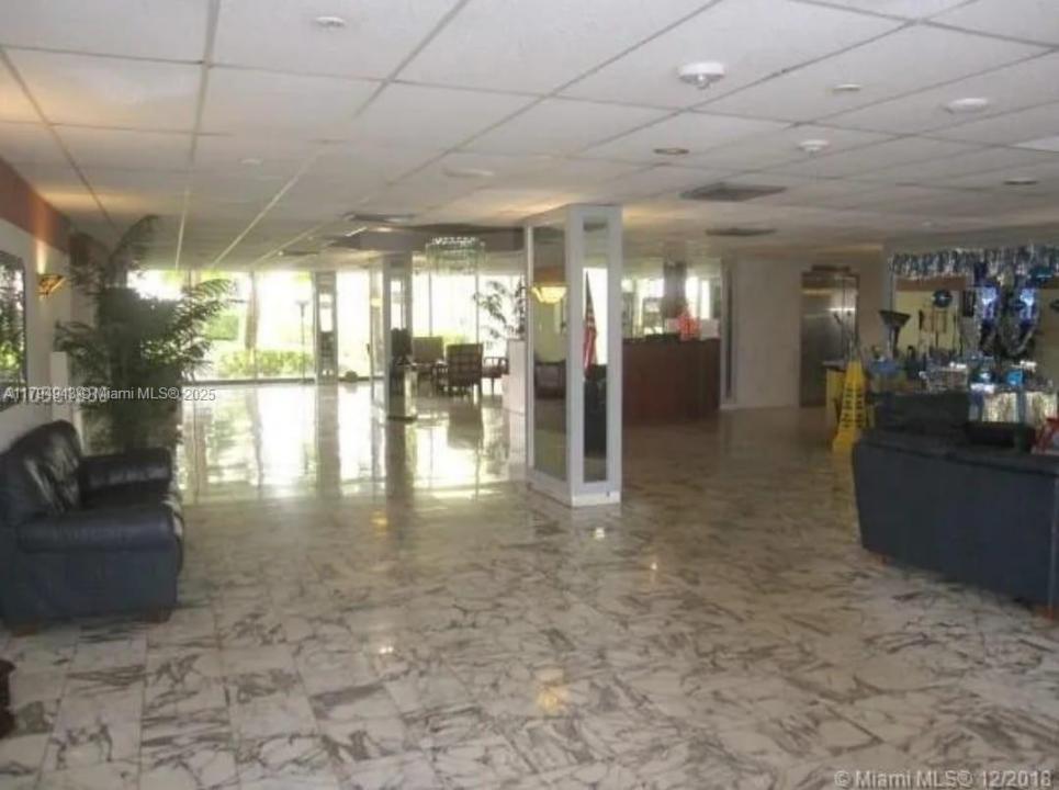 4400 Hillcres Dr 215-B, Hollywood, Florida 33021, Amerika Birleşik Devletleri