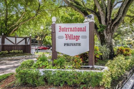 3650 Inverrary Dr 3P, Lauderhill, Florida 33319, USA