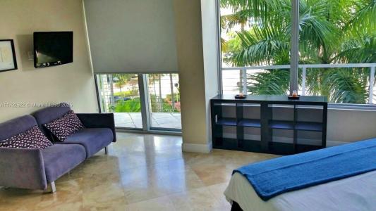 6305 SE Indian Creek Dr 3F, Miami Beach, Florida 33141, USA