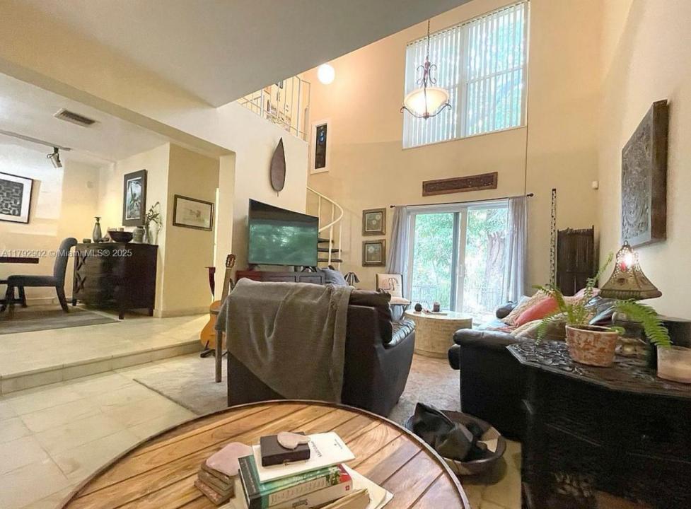 3161 Day Ave, Miami, Floride 33133, États-Unis