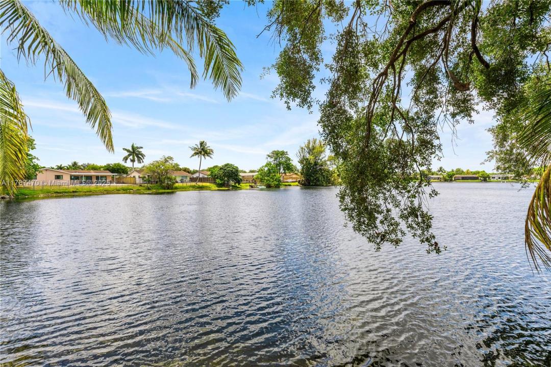 8956 Palm Tree Ln 8956, Pembroke Pines, Florida 33024, Stati Uniti