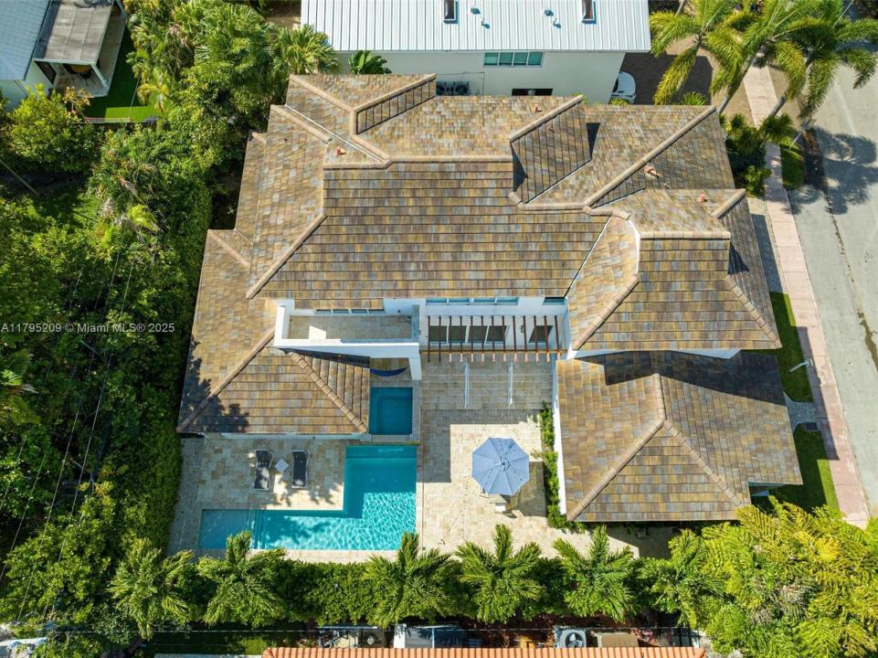 689 Glenridge Rd, Key Biscayne, Florida 33149, USA