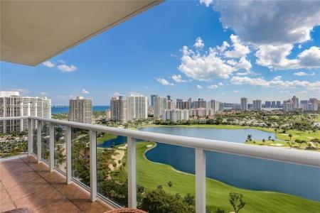 3625 N Country Club Dr 2505, Aventura, Florida 33180, USA