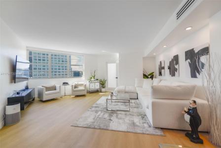 801 Brickell Bay Dr 1962, Miami, Florida 33131, USA