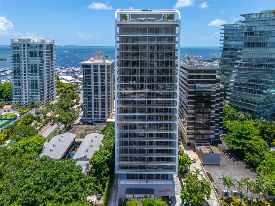 2678 Tigertail Ave 1205, Miami, Floride 33133, États-Unis