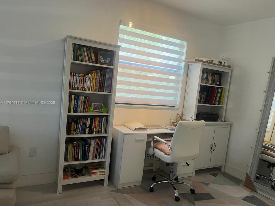 8985 NW 98th Ave, Doral, Florida 33178