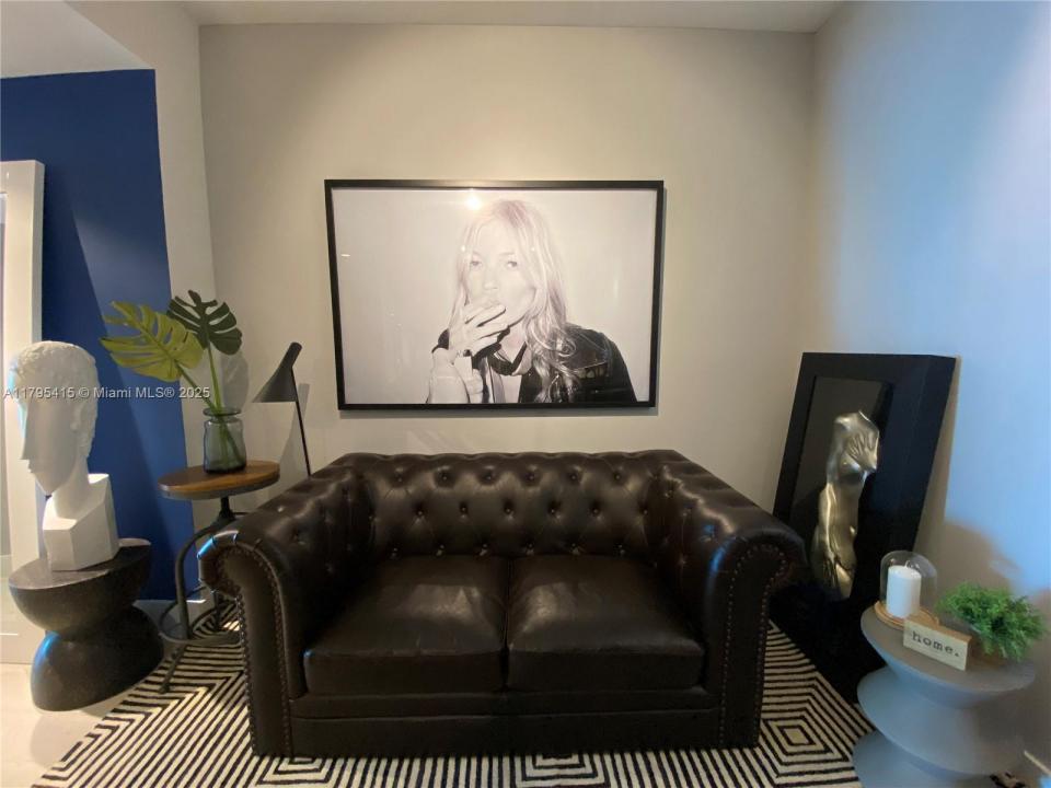 888 Biscayne Blvd 2405, Miami, Florida 33132