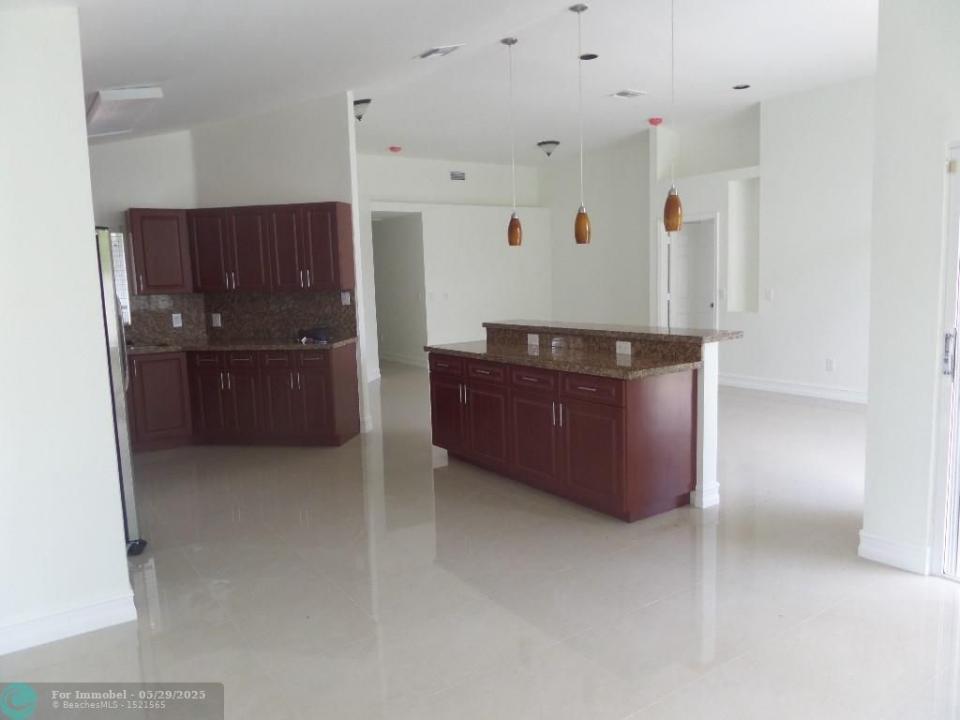2003 NW 178TH WAY, Las Brisas, Miramar, Florida 33029, USA