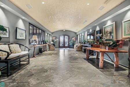 4351 NE 12th Ter, Oakland Park, Florida 33334