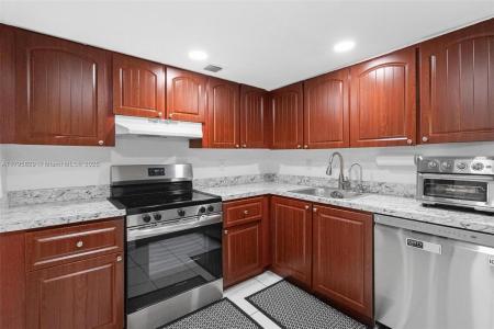 7021 Environ Blvd 218, Lauderhill, Florida 33319, USA