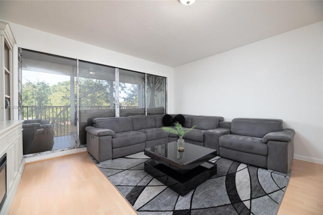 1720 Hammock Blvd 209, Coconut Creek, Florida 33063, Estados Unidos