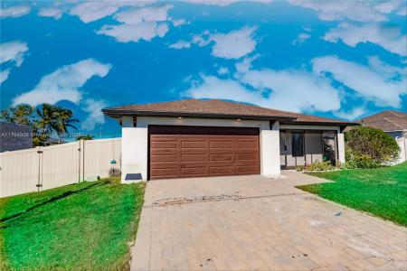 2705 NW 5th Ter, Cape Coral, Florida 33993, USA