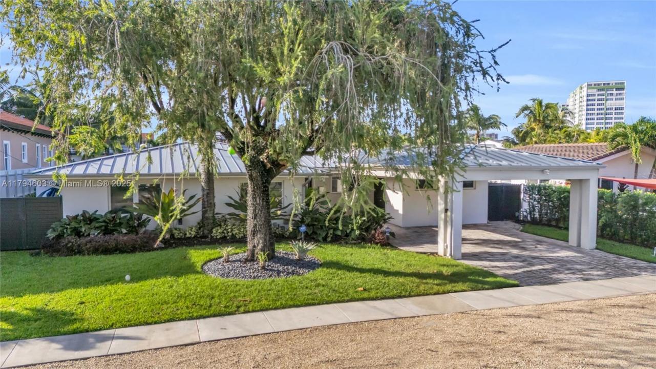 2108 NE 124th St, North Miami, Florida 33181, Amerika Birleşik Devletleri