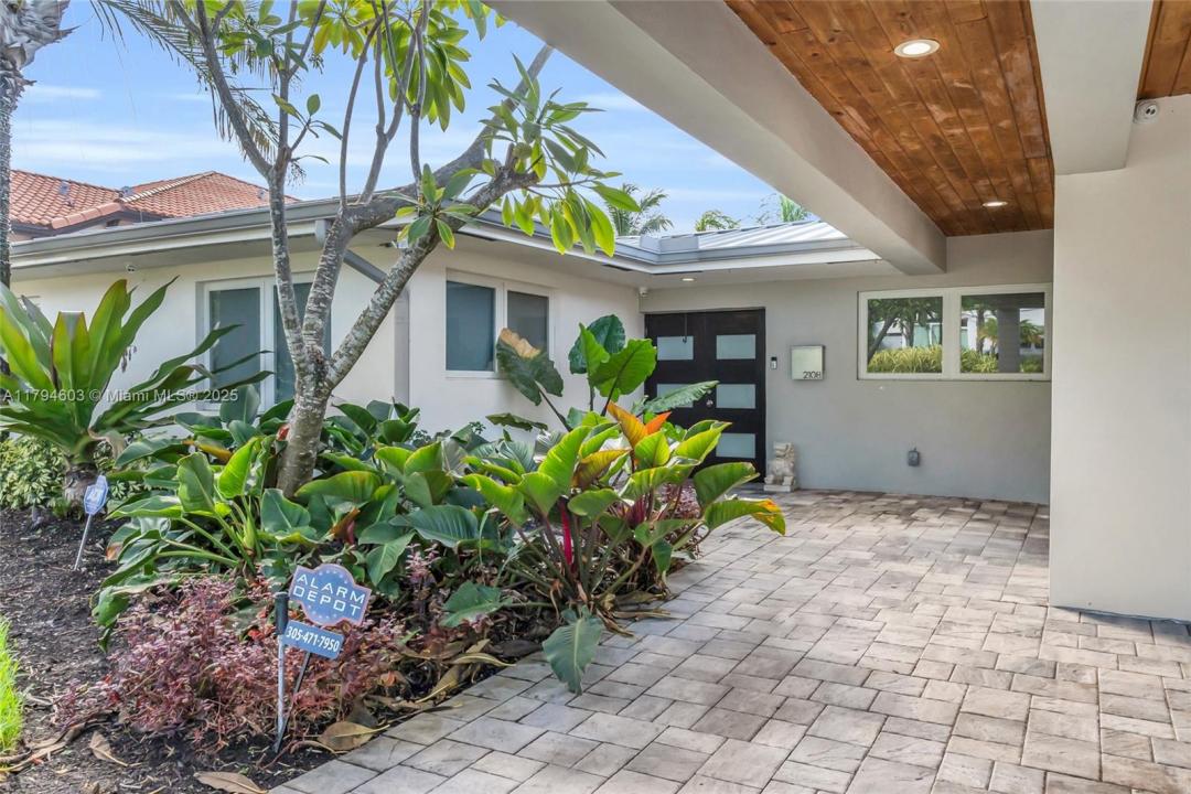 2108 NE 124th St, North Miami, Florida 33181, Amerika Birleşik Devletleri
