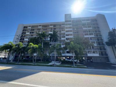 4800 Bayview Dr 206, Fort Lauderdale, Florida 33308, USA
