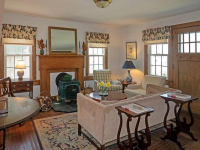 2456 State Rte 82, Ancram, New York 12502, États-Unis