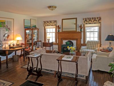 2456 State Rte 82, Ancram, New York 12502, États-Unis