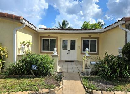 4600 NW 39th St, Lauderdale Lakes, Florida 33319
