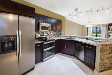 2213 Cypress Island Dr 102, Pompano Beach, Florida 33069, USA