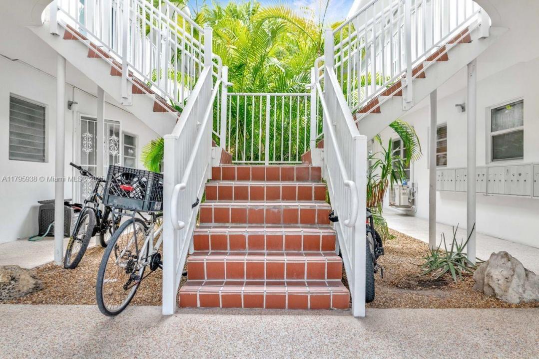 101 Collins Ave 16, Miami Beach, Florida 33139