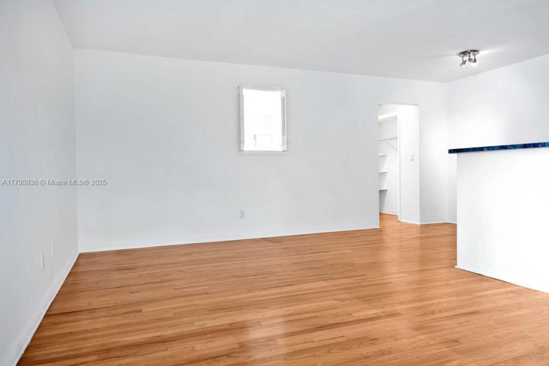 101 Collins Ave 16, Miami Beach, Florida 33139