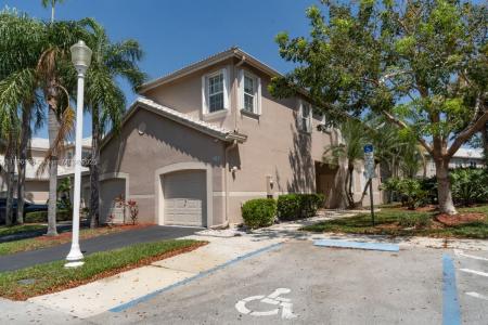 1999 Madeira Dr 1999, Weston, Florida 33327, USA