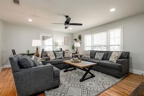 S 325 League Street, Sulphur Springs, Texas 75482, Stati Uniti