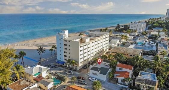 310 Oregon St 3, Hollywood, Florida 33019, USA