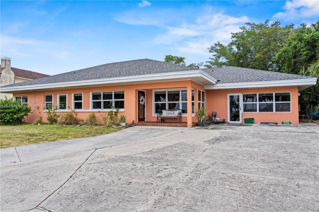 8907 S Indian River Dr, Fort Pierce, Florida 34982