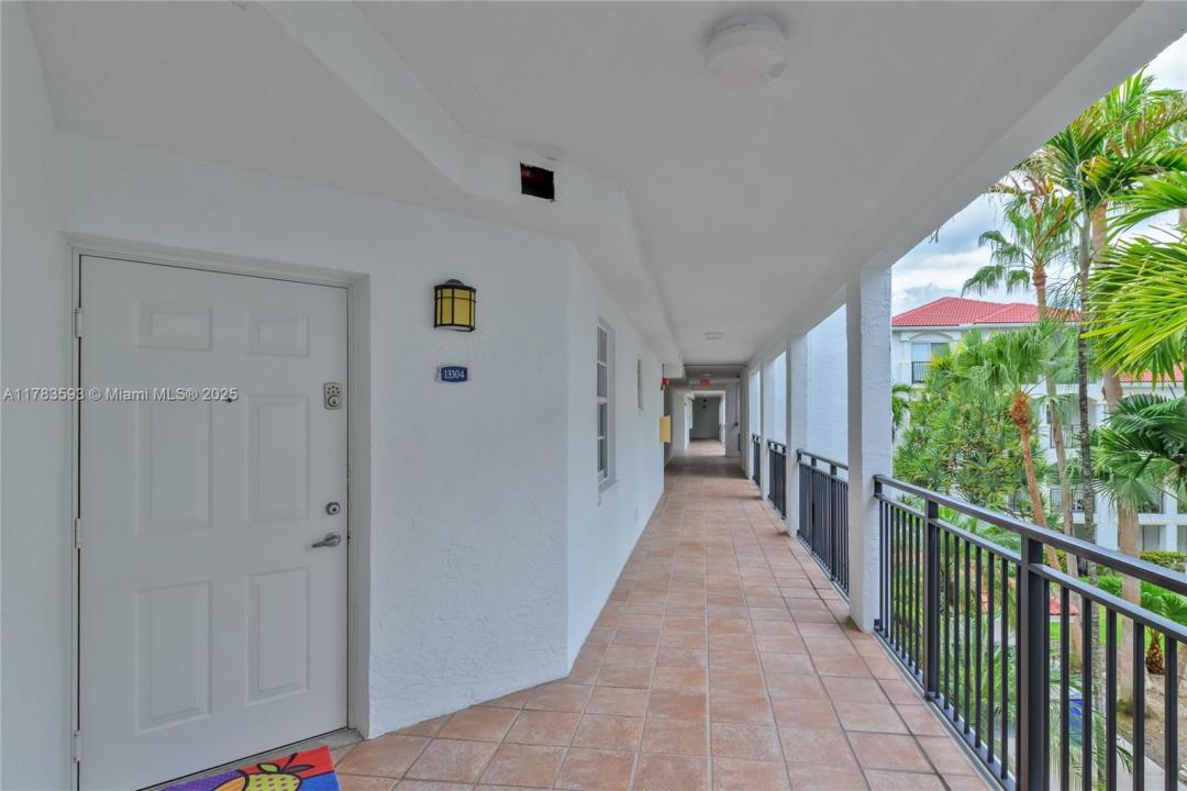 3245 NE 184th St 13304, Aventura, 佛羅里達州 33160, 美國