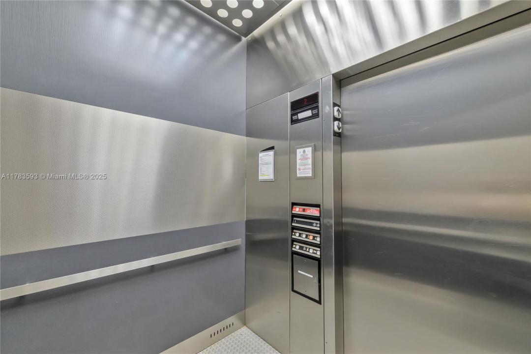 3245 NE 184th St 13304, Aventura, 佛羅里達州 33160, 美國