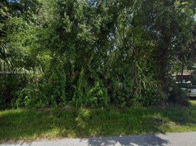 22179 CLINTON AVENUE, Port Charlotte, Florida 33954, USA