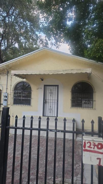1270 NW 29th Ter !A, Miami, פלורידה 33142, ארצות הברית של אמריקה 