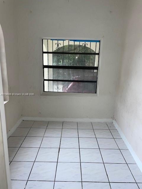 1270 NW 29th Ter !A, Miami, פלורידה 33142, ארצות הברית של אמריקה 