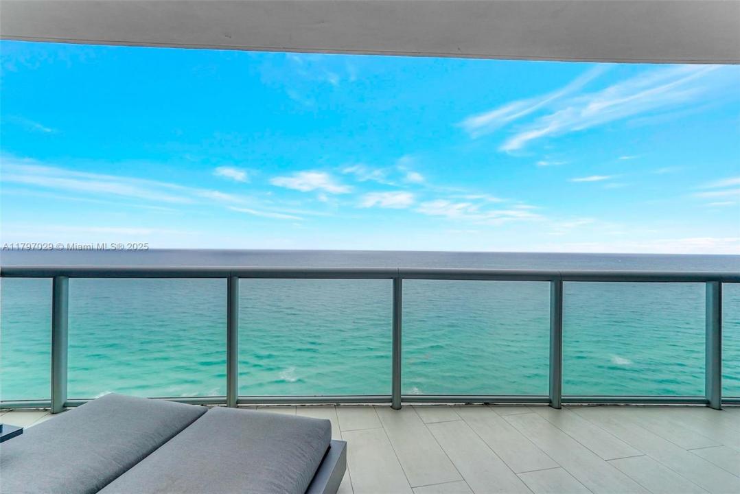 17121 Collins Ave 2307, Sunny Isles Beach, Florida 33160
