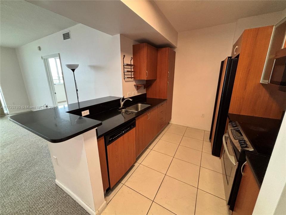 2775 NE 187th St 403, Aventura, 佛罗里达州 33180, 美国