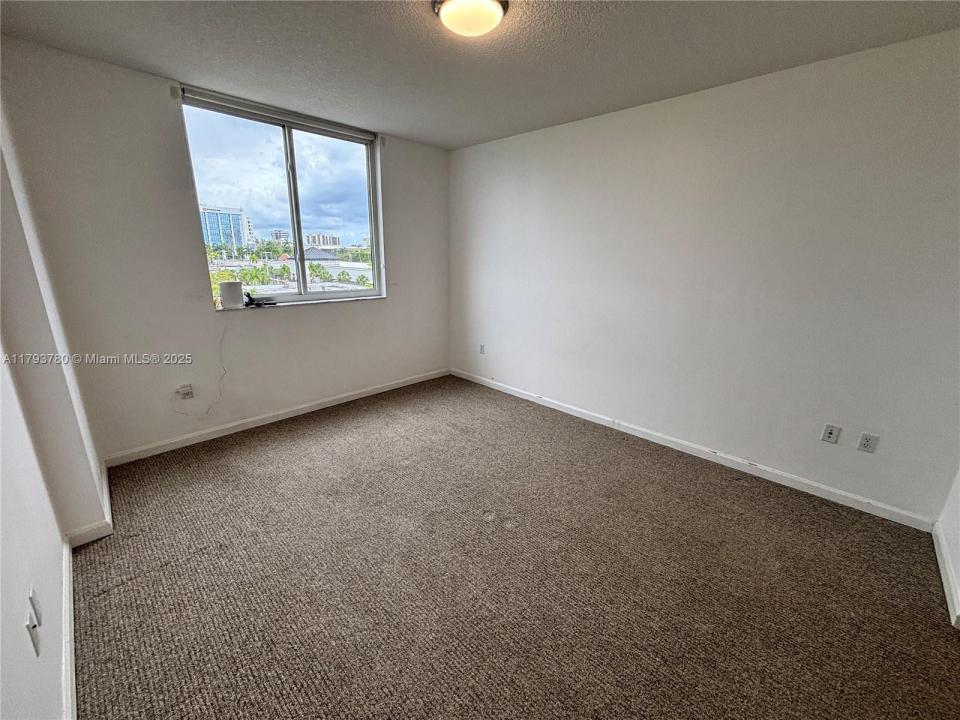 2775 NE 187th St 403, Aventura, 佛罗里达州 33180, 美国