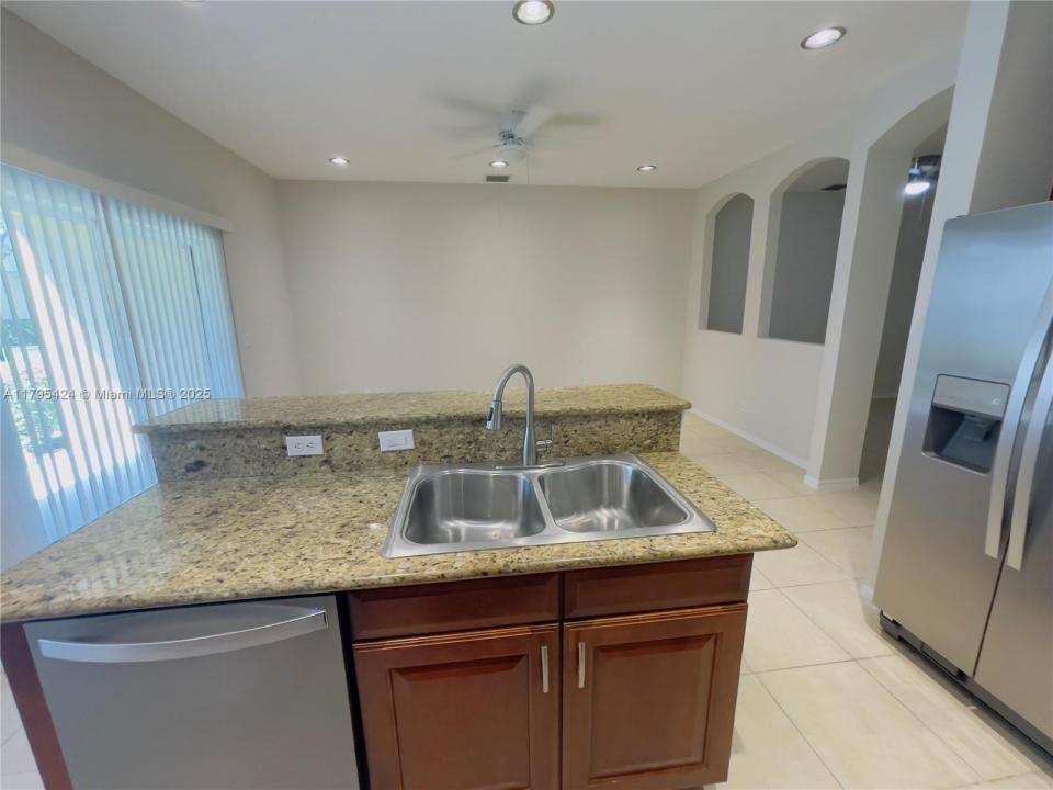 1560 SE Wilshire Pl 103, Stuart, Florida 34994, Amerika Birleşik Devletleri