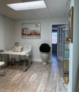 Med Spa, West Palm Beach, Florida 33401, USA