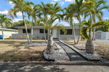 2360 NW 183rd St, Miami Gardens, Florida 33056, USA