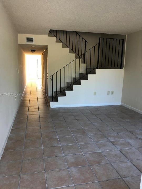 1624 NE 151st St 1624, Miami, Florida 33162