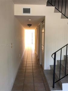 1624 NE 151st St 1624, Miami, Florida 33162, USA