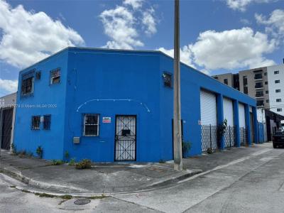 748 NW 24th St, Miami, Florida 33127, USA